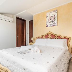 Camera classica con letto king size